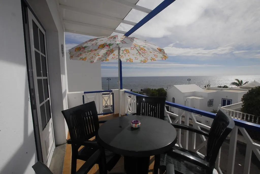 El Lago Del Mar Arrieta  Apartment